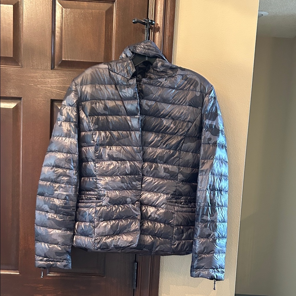 ANORAK Women's Metallic Gray Puffer Jacket
